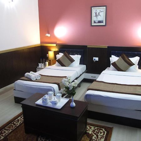 Retreat Hotel & Spa Гангток Экстерьер фото