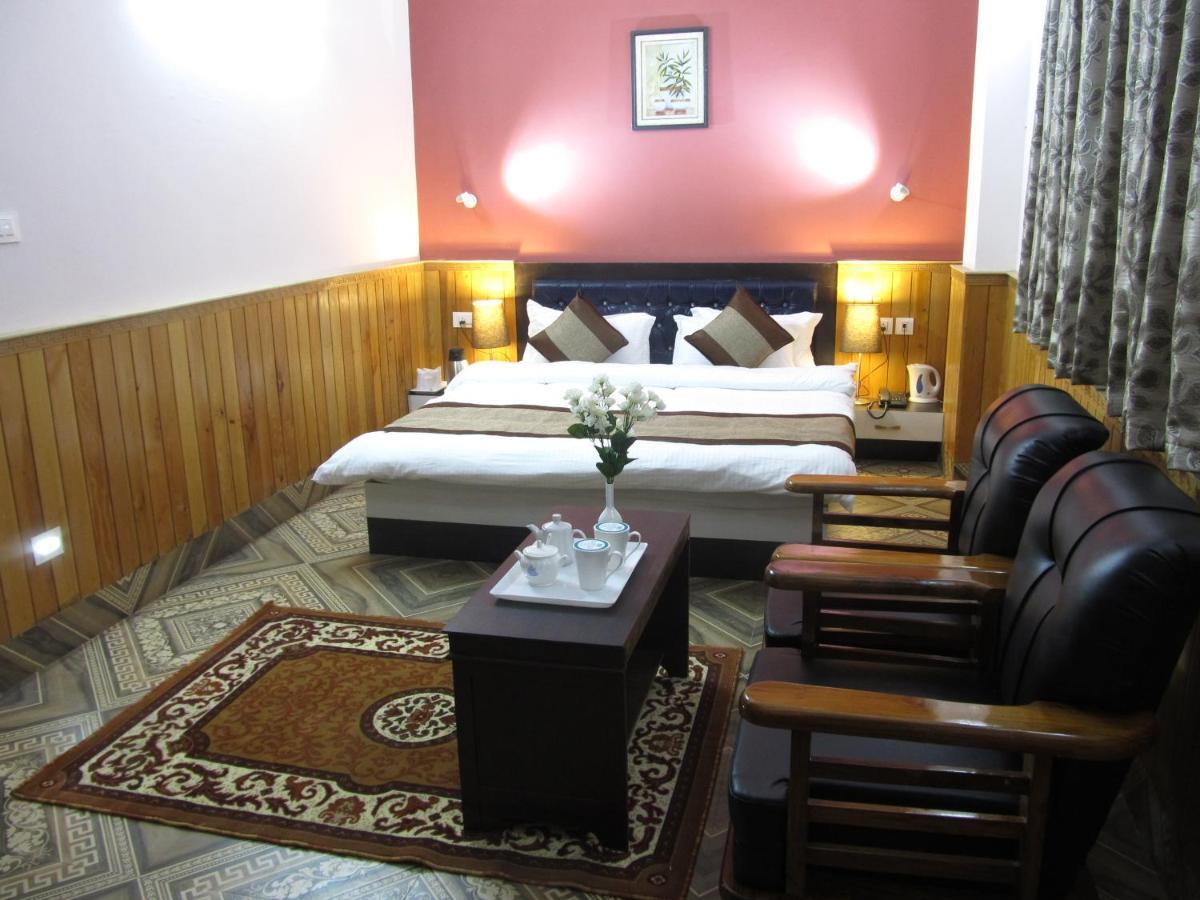 Retreat Hotel & Spa Гангток Экстерьер фото