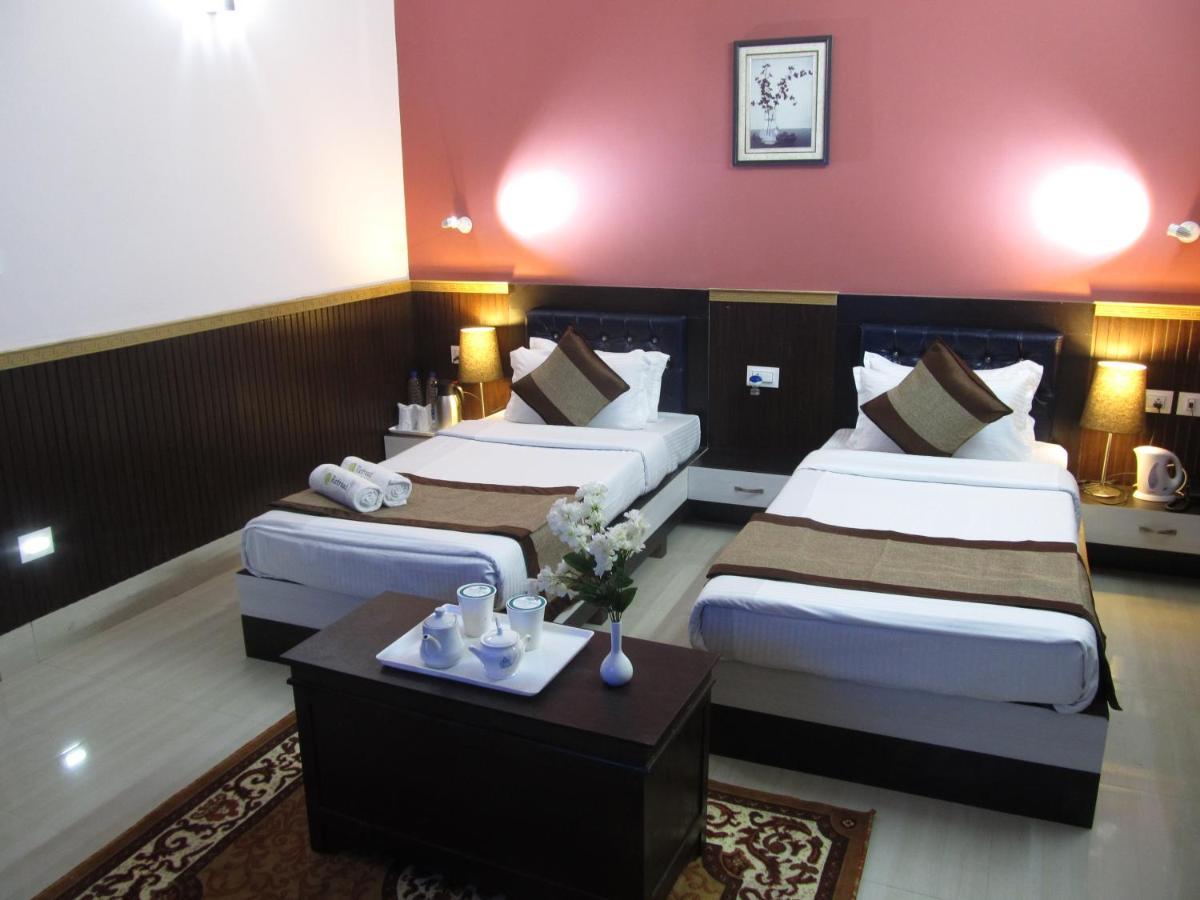 Retreat Hotel & Spa Гангток Экстерьер фото